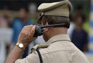 http://citytehelka.in/dsp-jaiparksh-par-rishwat-k-mamle-me-police-ne-kiya-baghoda-ghoshit/