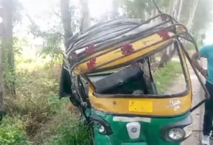 palwal-tej raftaar car ne auto me maari takkar auto me swaar do swariyo ki mout