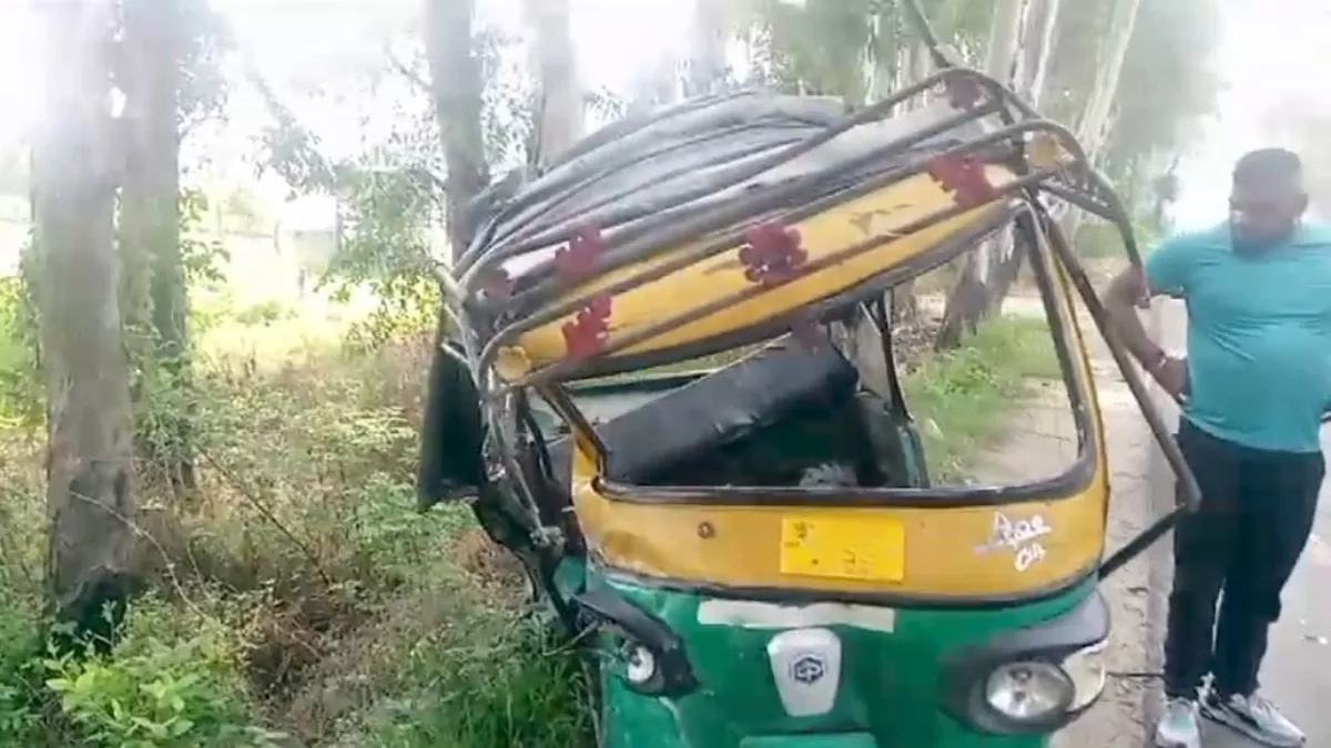 palwal-tej raftaar car ne auto me maari takkar auto me swaar do swariyo ki mout