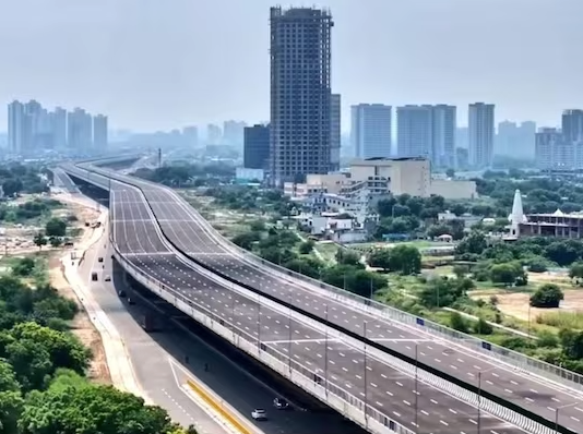 द्वारका एक्सप्रेस-वे पर देश की सबसे चौड़ी हाईटेक टनल तैयार, जानें कैसे ट्रैफिक जाम से दिल्ली को मिलेगी मुक्ति 3 dwarka express way