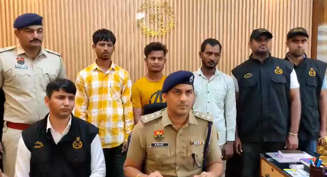 faridabad-2-yuvko per chaku se hamle ke mamle me police ne 72 ghante me 3 aaropiyo ko kiya giraftaar