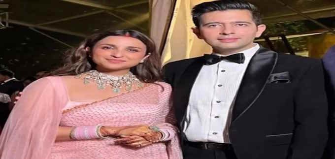 Parineeti-Raghav Wedding First Photo: शादी के बाद Husband Raghav Chadha के साथ सामने आई Parineeti Chopra की पहली तस्वीर 3 a54ac02a794f4322d4e24c15d1767cb91695582312375119 original