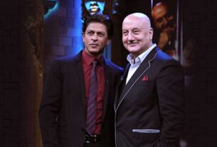 http://citytehelka.in/anupam-kher-ne-jamkar-ki-shahrukh-ki-jawan-ki-tarif/