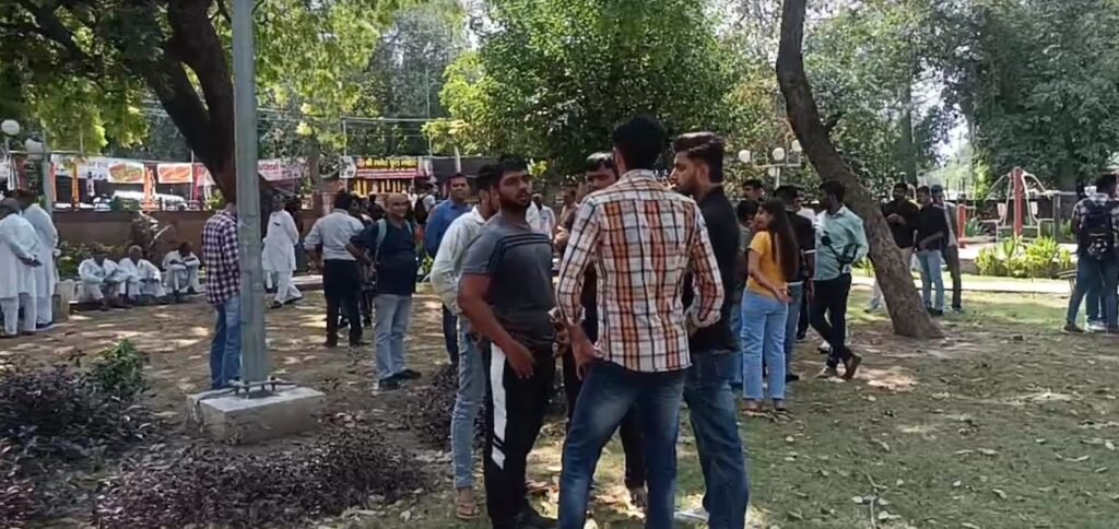 हिसार के क्रांति मैन पार्क में Bajrang Punia के विरोध में इकट्ठा हुए खिलाड़ी और युवा 3 khiladi