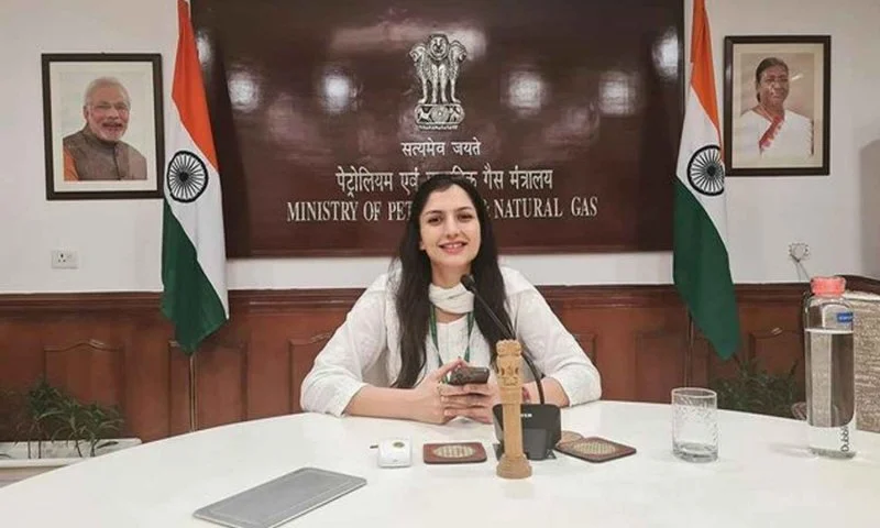 Government gives NOC to BJP MLA's IAS fiancee