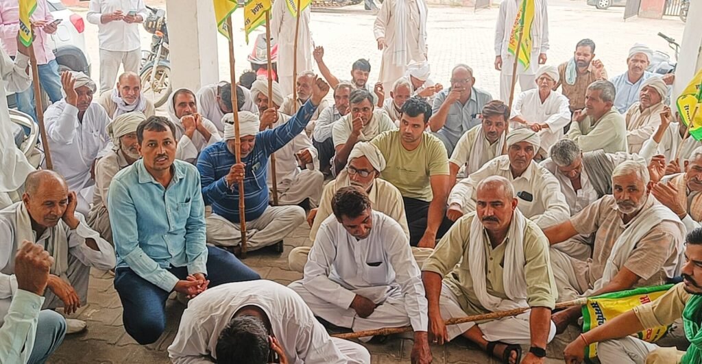 Sonipat : धान की खरीद नहीं होने से किसानों का हल्ला बोल प्रदर्शन, SDM कार्यालय तक निकाला रोष मार्च 4 12