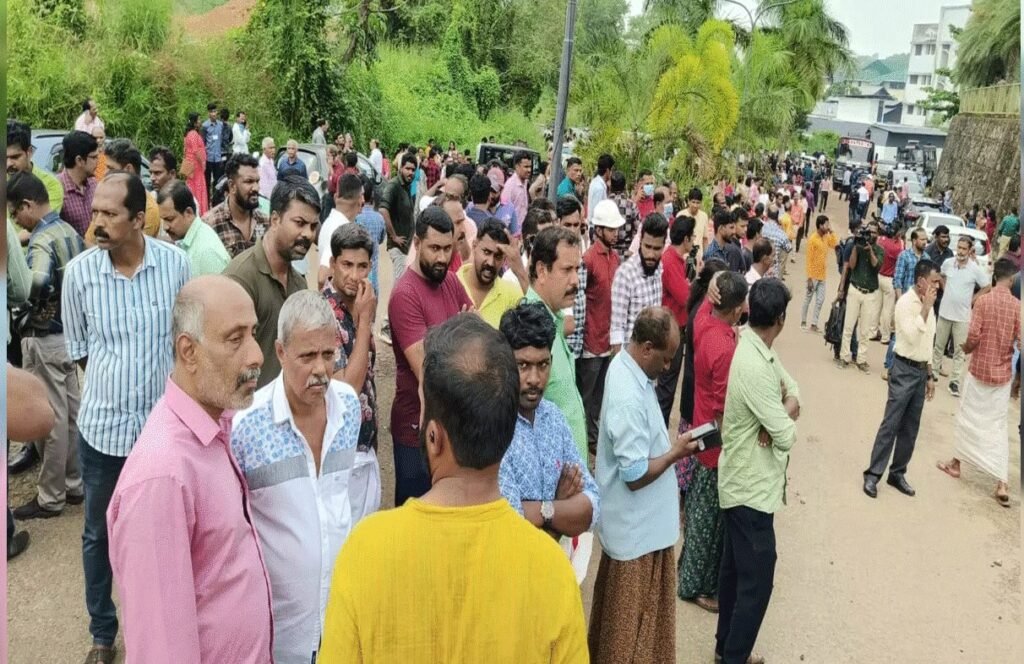 Kerala Blast : प्रार्थना सभा के दौरान ईसाई कन्वेंशन सेंटर में 3 ब्लास्ट, महिला की मौत, 25 घायल, NIA की टीम रवाना 2 केरल 1