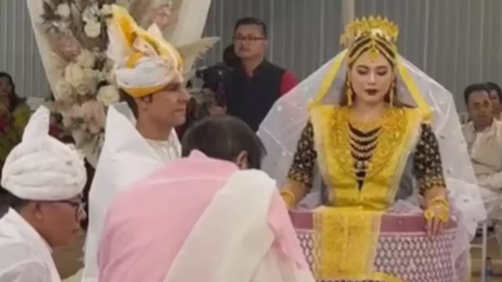 Randeep Hooda Wedding : परिणय सूत्र में बंधे रणदीप और लिन, अनोखे रीति-रिवाज से की शादी 4 105599544