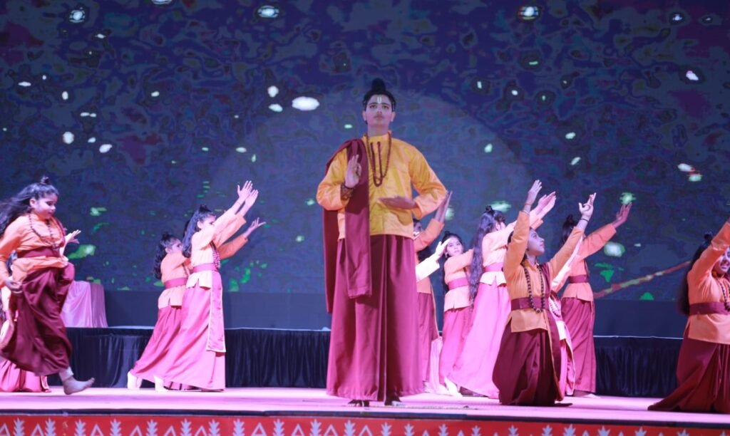 Panipat : दयाल सिंह पब्लिक स्कूल में हर्षोल्लास से मनाया 5वां वार्षिक उत्सव, विद्यार्थियों ने सांस्कृतिक कार्यक्रमों से बांधा समा 2 4