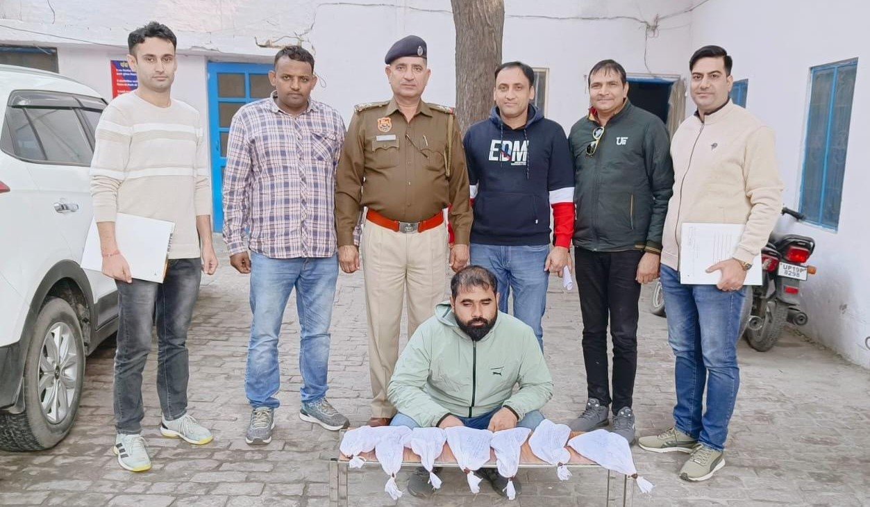 arms smuggling gang arrested