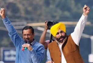 Kejriwal and Bhagwant Mann,