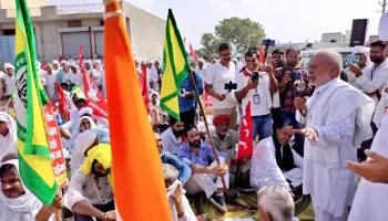Jind में छात्राओं से छेड़छाड़ का मामला : महापंचायत में 3 प्रस्ताव पारित, Bar Association से केस न लड़ने की अपील, सहयोगियों की गिरफ्तारी की मांग 2 पंचायत 1
