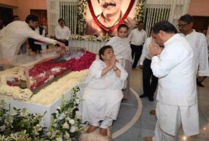 Subrata Roy funeral in Lucknow