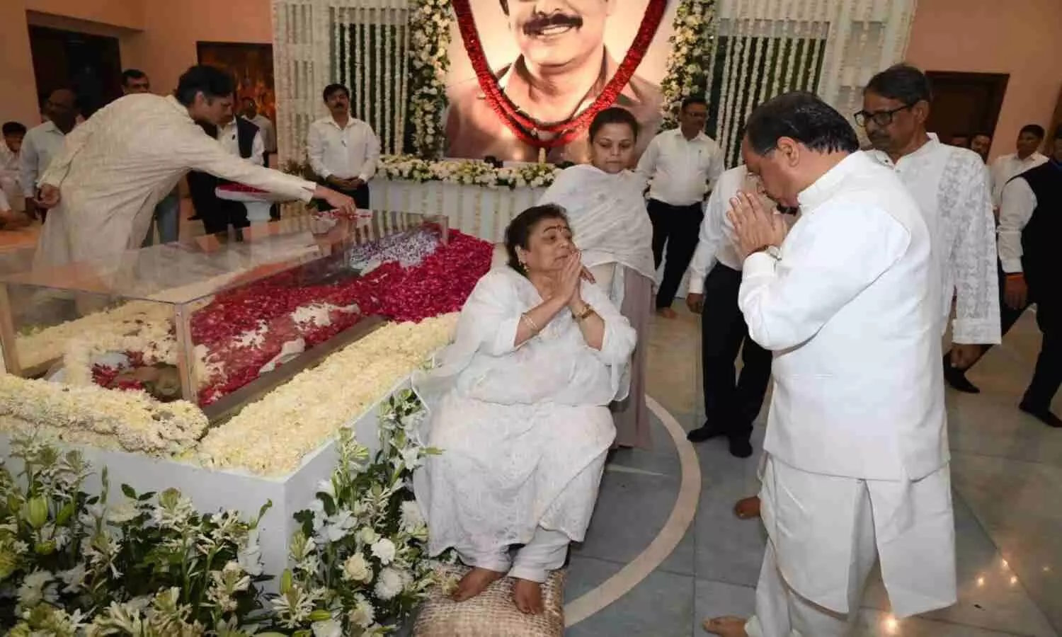 Subrata Roy funeral in Lucknow