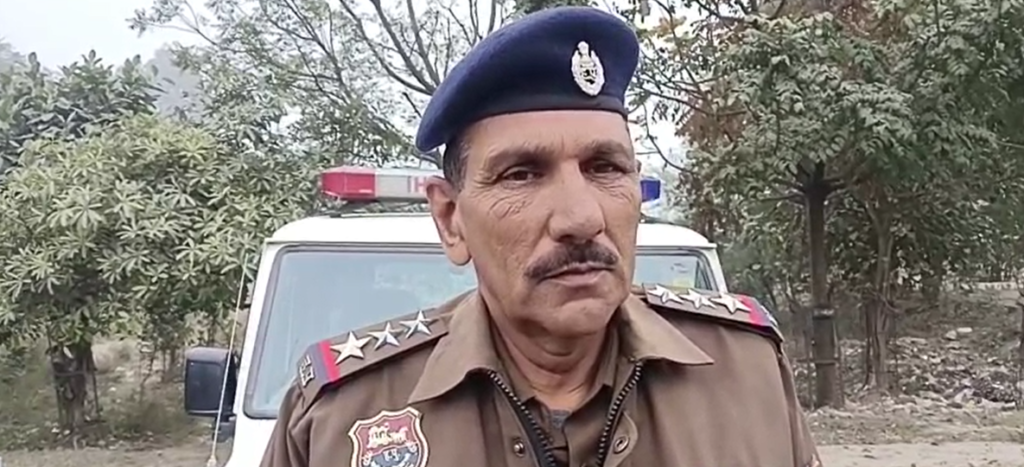 Kurukshetra : कोहरे का प्रकोप जारी, ठंड से ठिठुर रहे लोग, प्रशासन ने जारी की एडवाइजरी 3 6 1