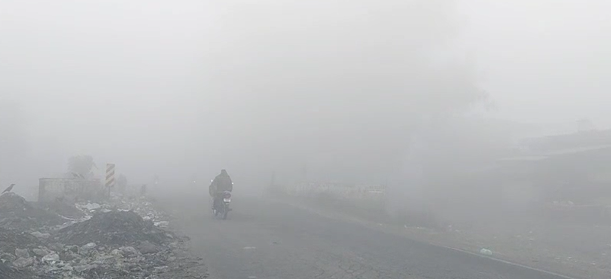 Kurukshetra fog continues, people are shivering from cold