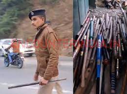 Sticks recovered from the vehicles of tourists