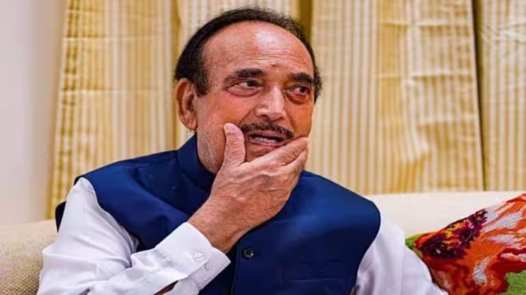 Supreme Court का बड़ा फैसला : केंद्र का Jammu-Kashmir से 370 हटाने का फैसला बरकरार, Sep. 2024 तक राज्य में चुनाव कराने के आदेश 10 जम्मू कश्मीर के पूर्व मुख्यमंत्री गुलाम नबी आजाद