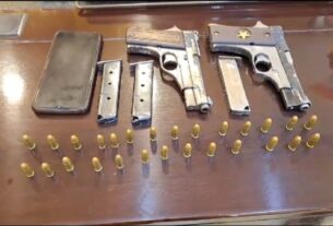 2 youths caught with pistol and cartridges