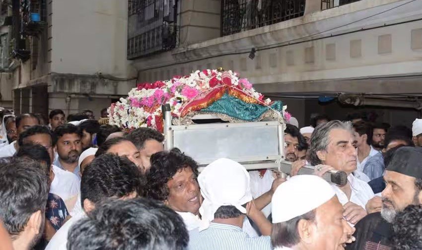 Junior Mehmood Death : दुनिया को हंसाने वाला जिंदगी को कह गया अलविदा, Cancer से संघर्ष में मान गया हार 2 महमूद