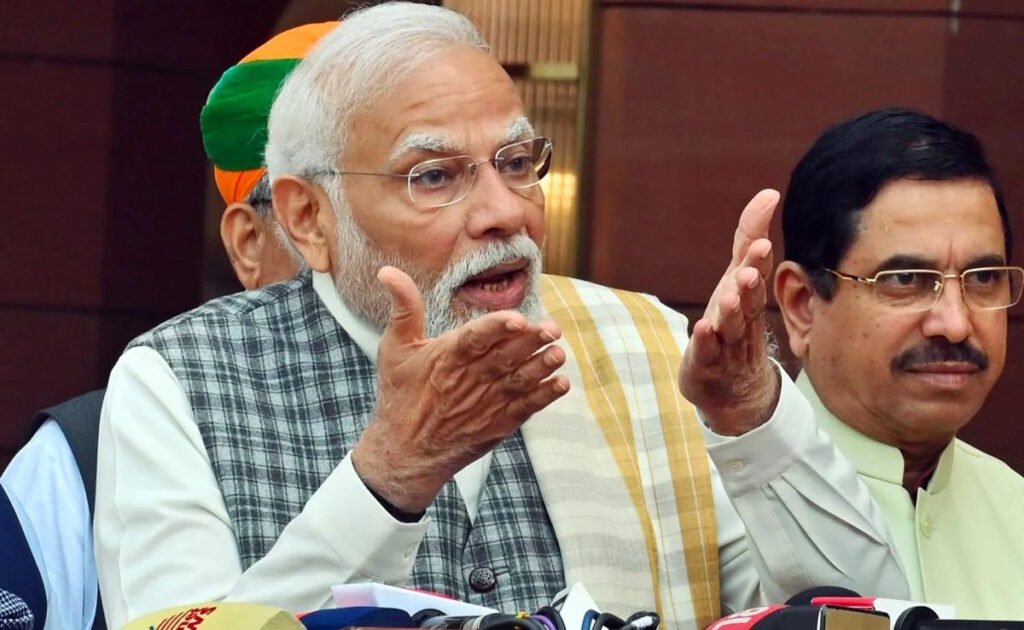 मोदी 1