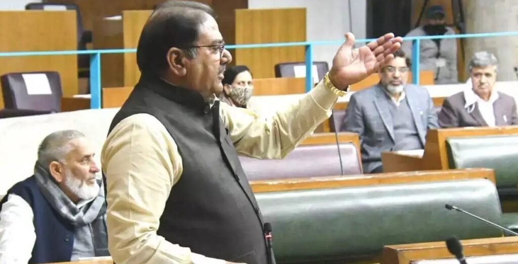 Haryana Assembly : सदन में फिर उठा sexual harassment मुद्दा, Abhay Chautala का आरोप मंत्री Sandeep Singh का बचाव कर रही सरकार, Anil Vij ने कोर्ट के पाले में डाली गेंद 5 सेशन 4.