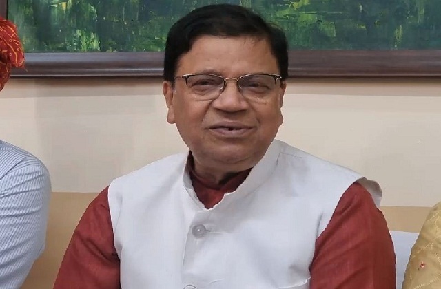 Civic Minister Dr. Kamal Gupta