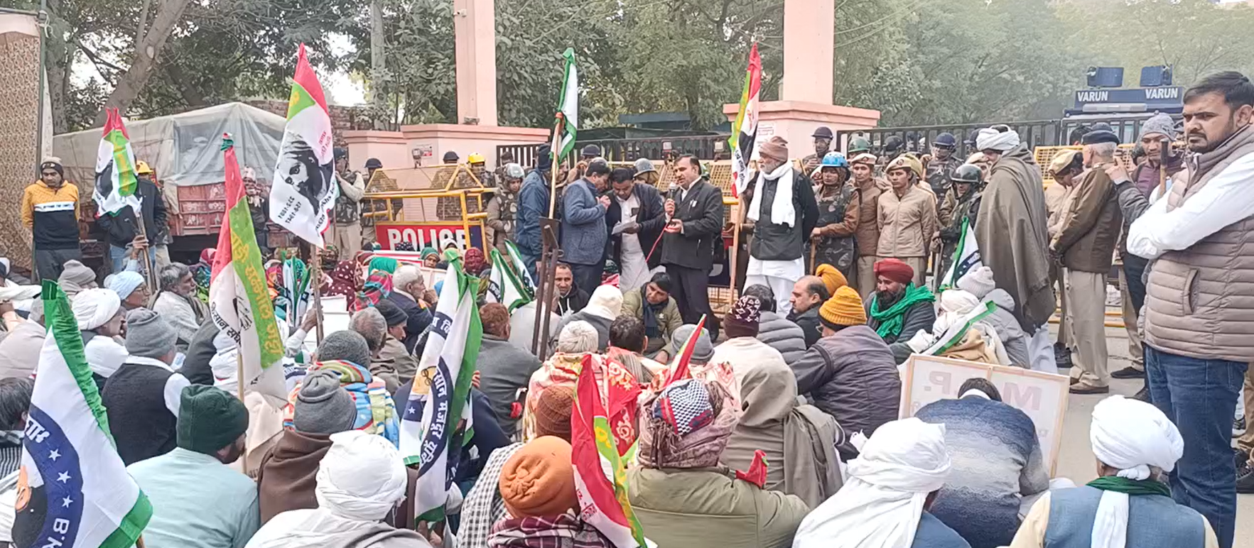 Farmers arrived with plows to protest