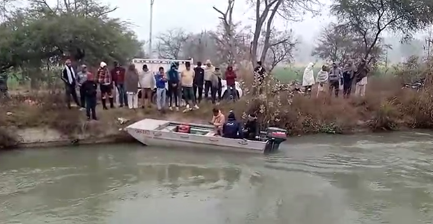 Speeding Scorpio car fell into the canal