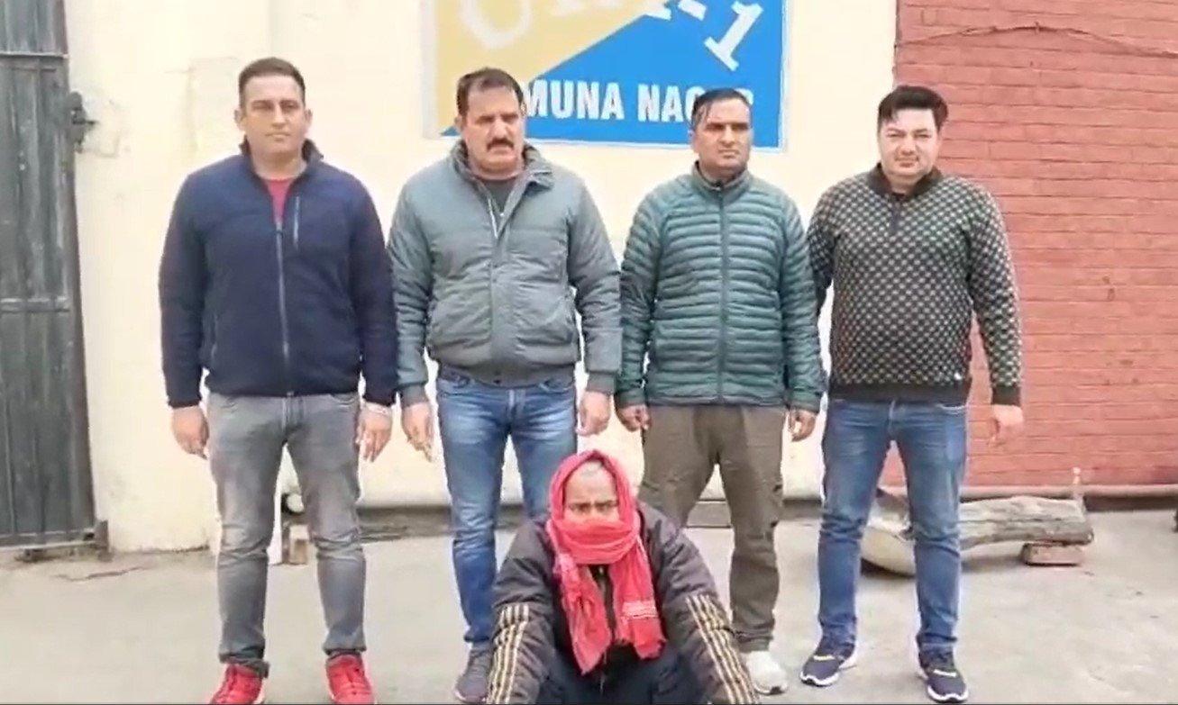 Police caught the drug smuggler's leader