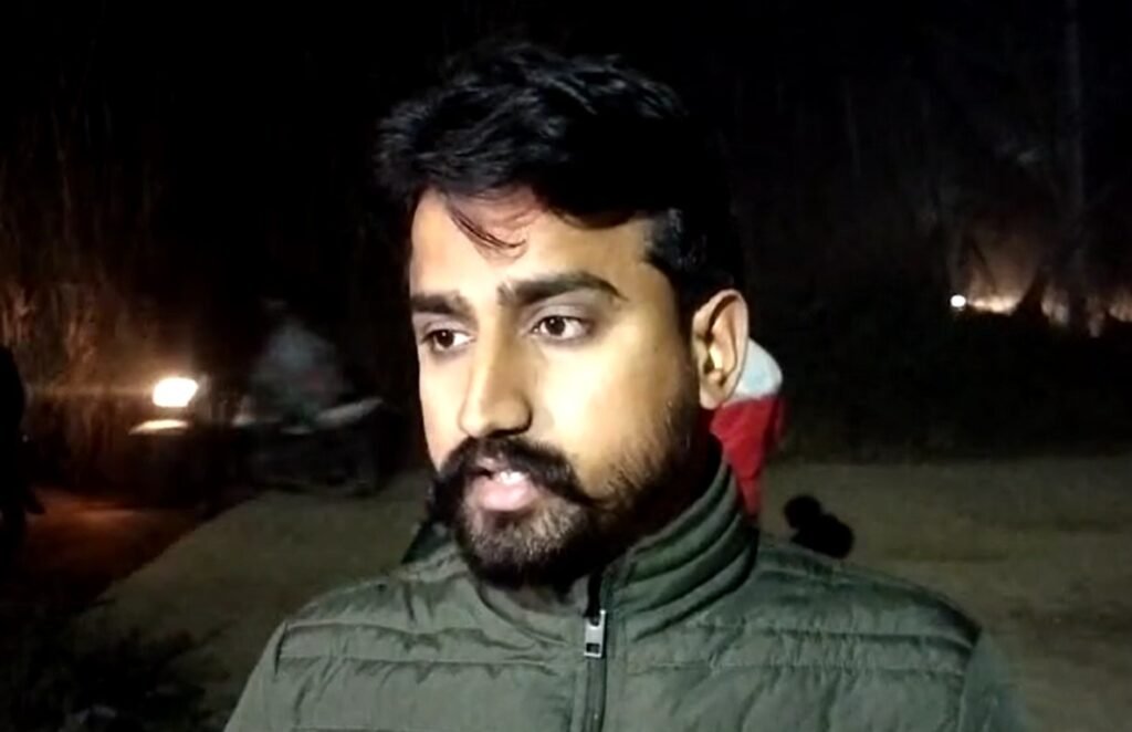Yamunanagar : रात के अंधेरे में अवैध यूरिया खाद की सप्लाई, शिकायतकर्ता ने Video बनाकर दिया सबूत, इंडस्ट्री के सामने हुआ हंगामा 2 Screenshot 1786
