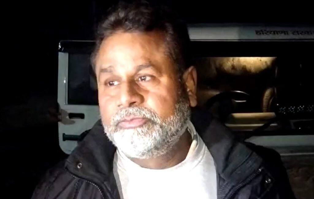 Yamunanagar : रात के अंधेरे में अवैध यूरिया खाद की सप्लाई, शिकायतकर्ता ने Video बनाकर दिया सबूत, इंडस्ट्री के सामने हुआ हंगामा 4 Screenshot 1788