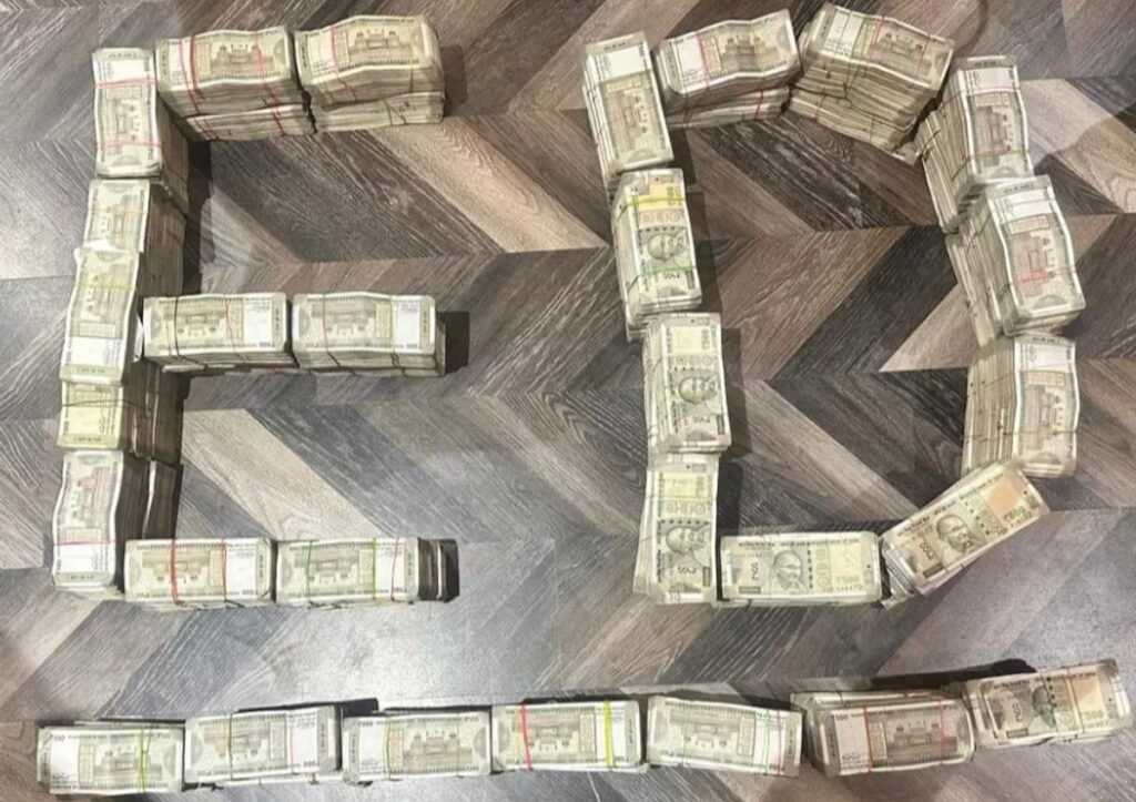 ED ने Gurpreet Sabharwal को किया गिरफ्तार, Raid में 35 करोड़ के घोटाले से उठा पर्दा, कई ठिकानों से 2.12 करोड़ बरामद 2 इडी