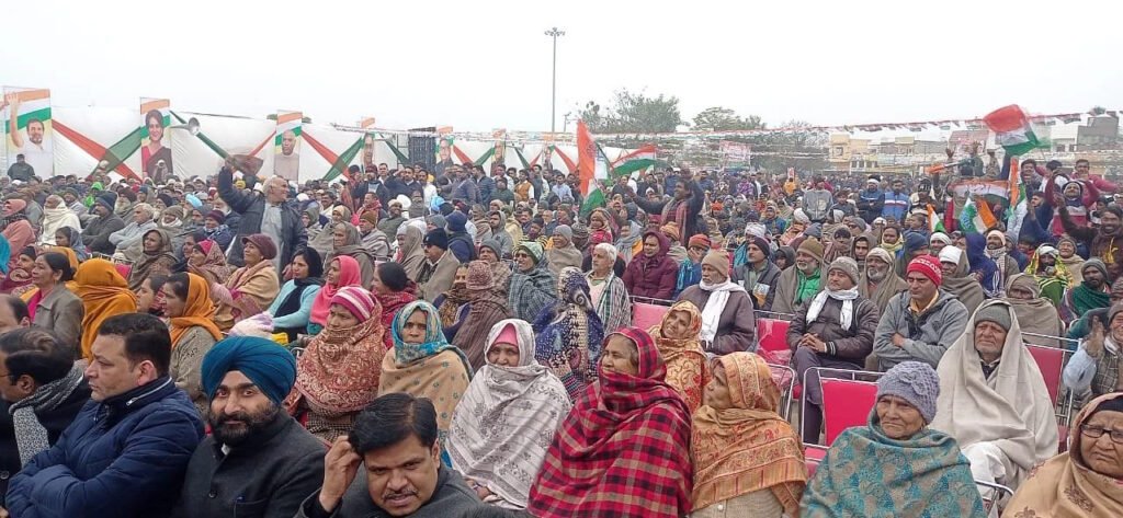 Kurukshetra : जन आक्रोश रैली में गरजे पूर्व सीएम Bhupender Hooda, बोलें मुझे बस यही टीस, प्रदेश को बेरोजगारी, महंगाई, अपराध में बना दिया नंबर वन 5 कांग्रेस 2