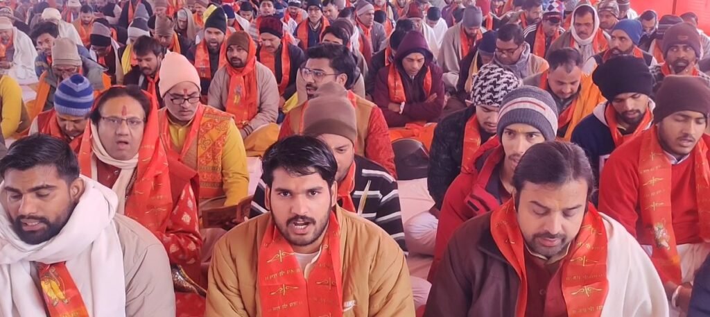 Karnal : राम-शाम सेना मंडल द्वारा 1100 सुंदरकांड पाठ का किया गया आयोजन, राम की भक्ति में मग्न दिखे श्रद्धालु 2 राम