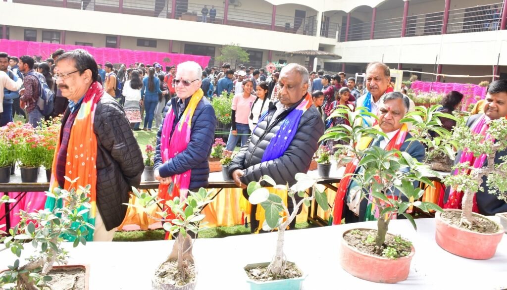Panipat SD PG College में हुआ 10वें दो दिवसीय State Level Vasanthotsav-2024 पुष्प प्रदर्शनी एवं पुष्प Competition का आगाज 7 6