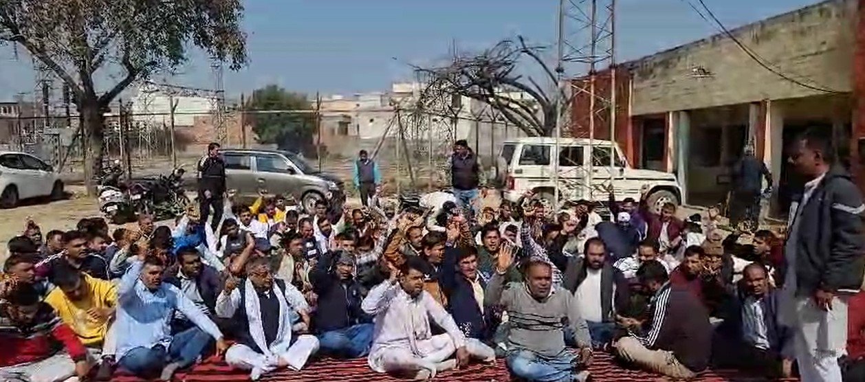 Haryana Roadways employees go on strike in support of nationwide strike in Gohana