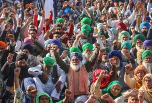 Farmers' gathering at Datasinghwala border