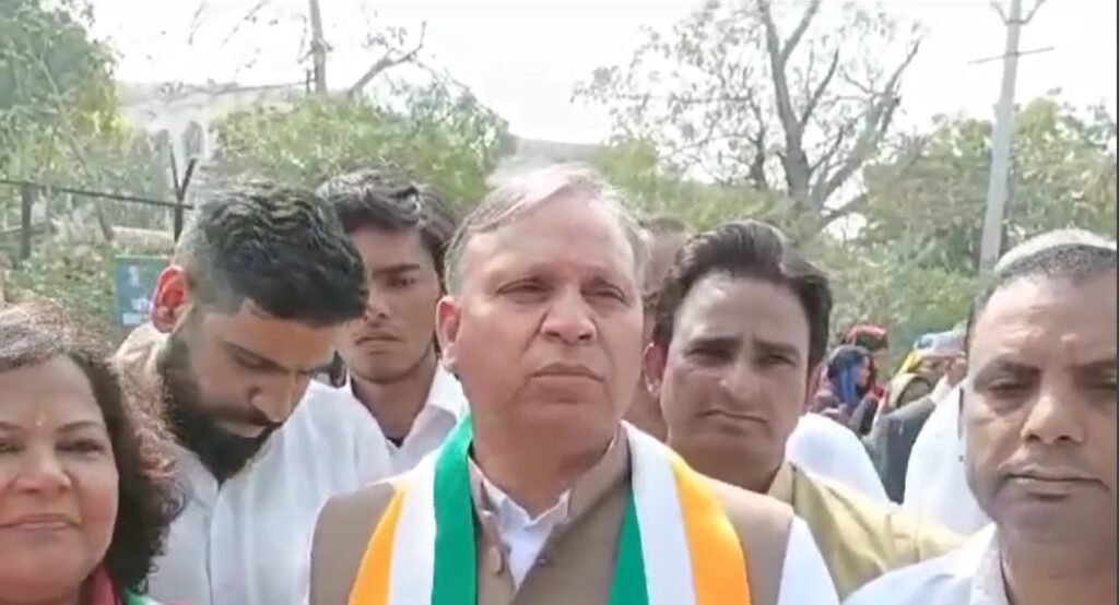 Haryana : Congress ने बैंक खाते फ्रीज करने का जताया विरोध, Sharda Rathore बोलीं हिंदुस्तान में लोकतंत्र पूरी तरह खत्म, भाजपा डरकर हथकंडों पर उतरी 2 कांग्रेस नेता विजय प्रताप