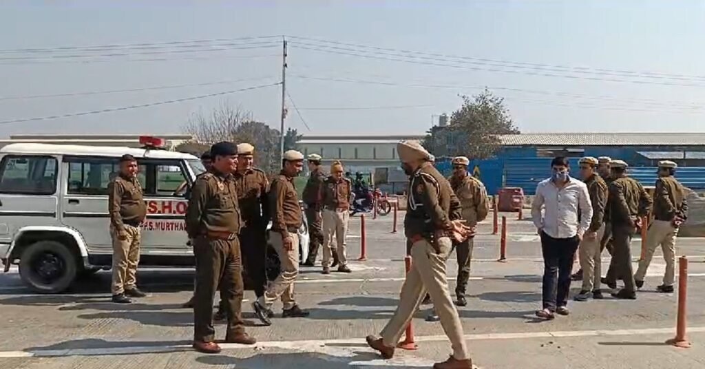 Kisan Andolan 2 Live : शंभू बॉर्डर पर किसान और जीआरपी सब इंस्पेक्टर की मौत, दोनों प्रदर्शन में आंसू गैस के गोले से हुए थे घायल, हरियाणा में टोल फ्री 6 टोल 5