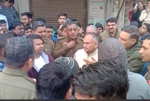 shooting a shopkeeper in Bahalgarh