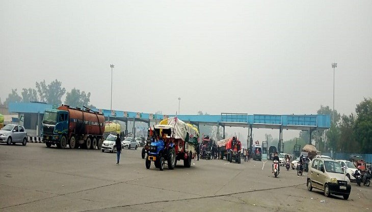 Kisan Andolan 2 Live : शंभू बॉर्डर पर किसान और जीआरपी सब इंस्पेक्टर की मौत, दोनों प्रदर्शन में आंसू गैस के गोले से हुए थे घायल, हरियाणा में टोल फ्री 8 पानीपत टोल