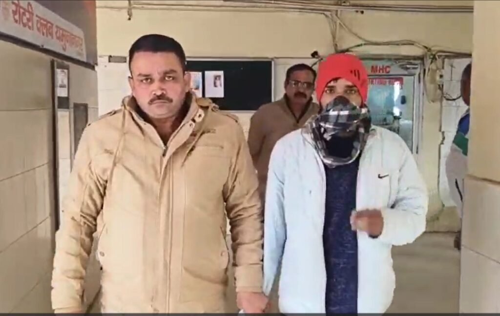 Yamunanagar में पुलिस ने Mobile Snatching का मुख्य आरोपी दबोचा, वारदात के बाद चलाता था ई-रिक्शा, एक आरोपी पहले ही गिरफ्तार, 7 वारदातों को दे चुके थे अंजाम 2 स्नैचर 1