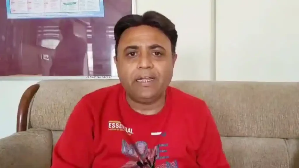 professor sent link of obscene video to girl students -3