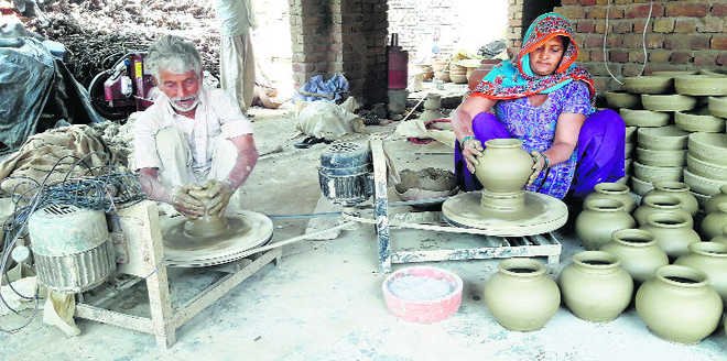 benefits an earthen pot or jug kept in the house will give
