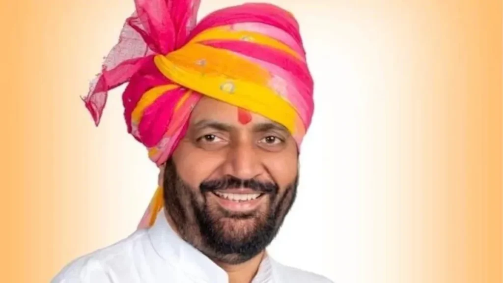 Jind के उचाना पहुंचे CM Nayab Singh Saini, जनसभा को किया संबोधित, BJP वरिष्ठ नेतागण रहे मौजूद 2 CM Nayab Singh Saini reached Jind's Uchana - 2