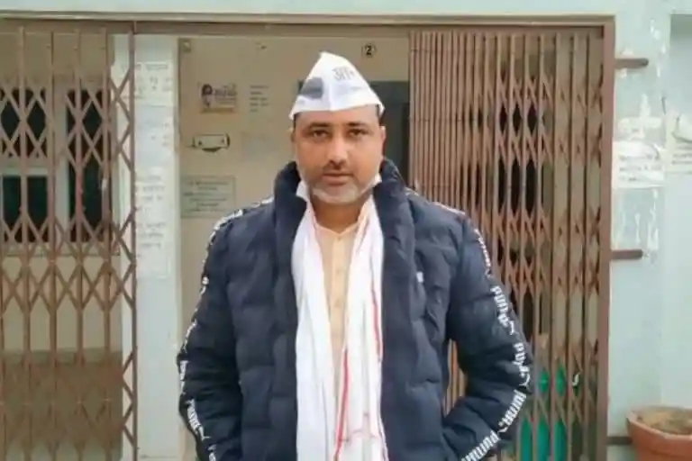 AAP NETA RAKESH CHANDWAS