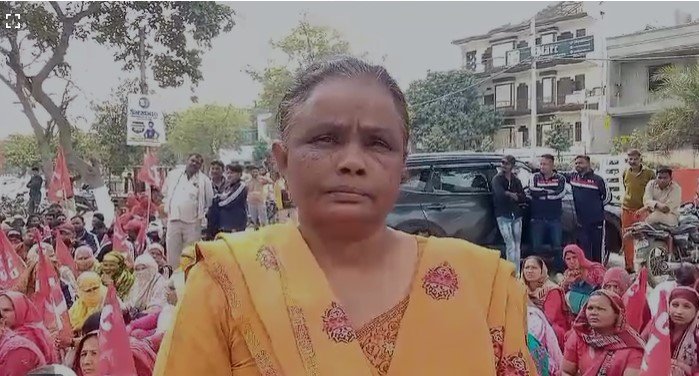 Sonipat में Asha Workers का हल्ला बोल, MLA के आवास का किया घेराव 2 Screenshot 1738