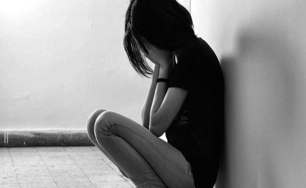 Rewari के होटल में दिनदहाड़े युवती से किया Rape, नशीला पदार्थ पिलाकर किया बेहोश, युवती के होश आने पर दी धमकी 4 Raped a girl in broad daylight in a hotel - 3