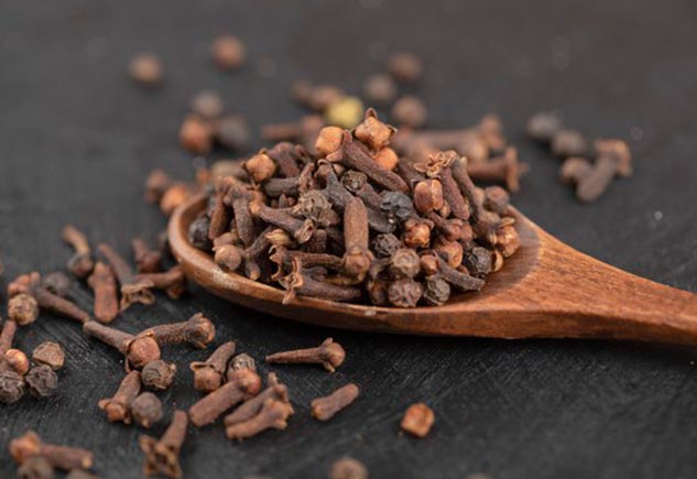 cloves on empty stomach inside2